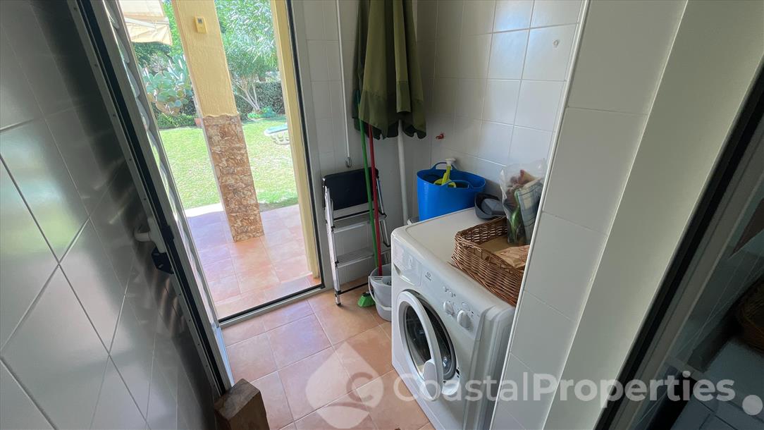 Los Almendros: Apartment for Rent in Almería, Almería Los Almendros: Apartment for Rent in Almería, Almería